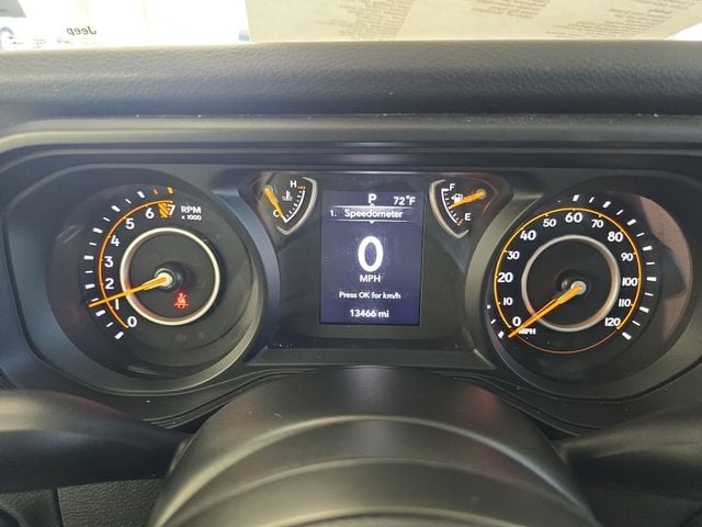 Pre-Owned 2025 Jeep Gladiator Nighthawk - photo - 16