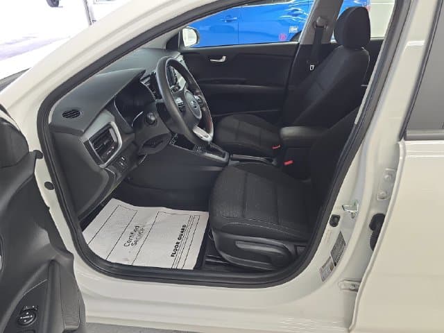 Pre-Owned 2020 Kia Rio S - photo - 12