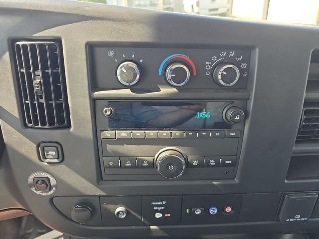 New 2025 GMC Savana 3500 Work Van - photo - 10