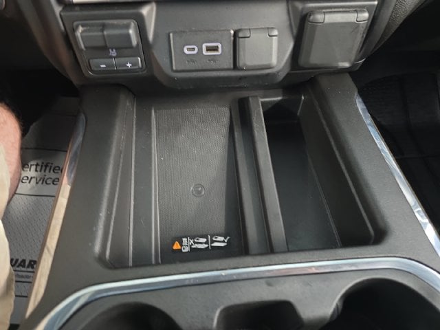 Pre-Owned 2022 Chevrolet Silverado 3500HD High Country - photo - 19