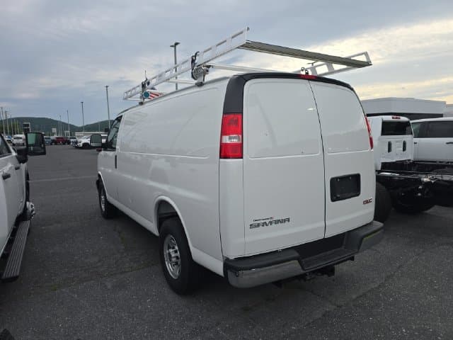 New 2026 GMC Savana 2500 Work Van - photo - 2