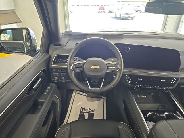 Pre-Owned 2025 Chevrolet Suburban Premier - photo - 11