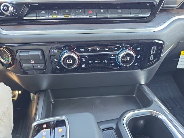 New 2026 GMC Sierra 1500 SLT - photo - 21