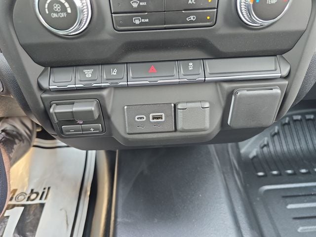New 2026 GMC Sierra 3500HD Pro - photo - 17
