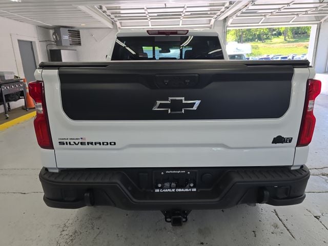 Pre-Owned 2024 Chevrolet Silverado 1500 ZR2 - photo - 3