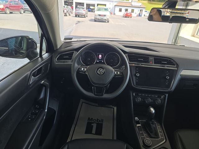 Pre-Owned 2020 Volkswagen Tiguan 2.0T SE - photo - 11