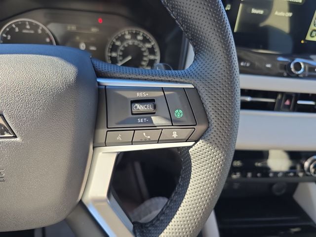 Pre-Owned 2025 Mitsubishi Outlander SE - photo - 16