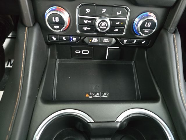 Pre-Owned 2023 GMC Yukon AT4 - photo - 20
