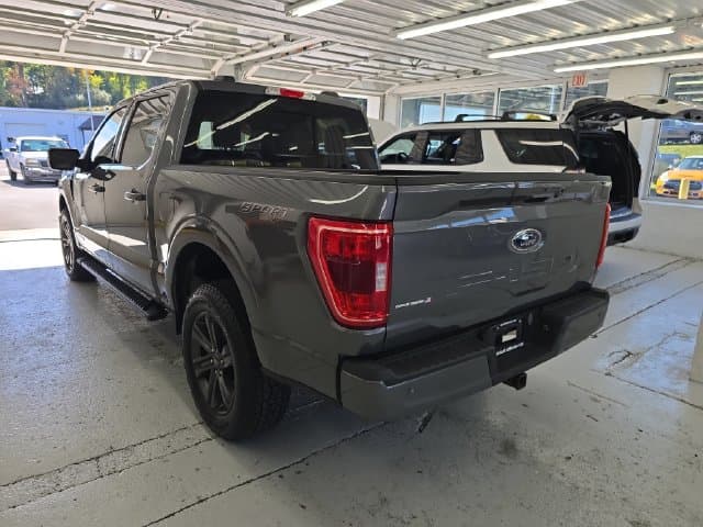 Pre-Owned 2023 Ford F-150 XLT - photo - 2