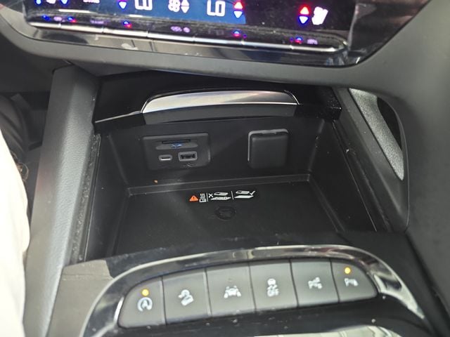 Pre-Owned 2023 Buick Envision Avenir - photo - 22