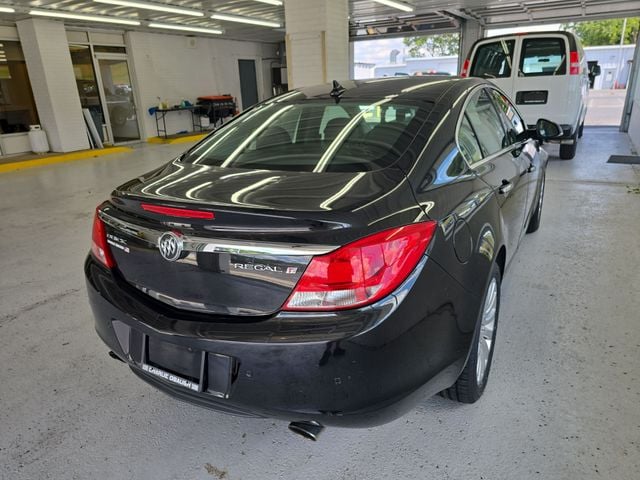 Pre-Owned 2013 Buick Regal Premium I - photo - 4