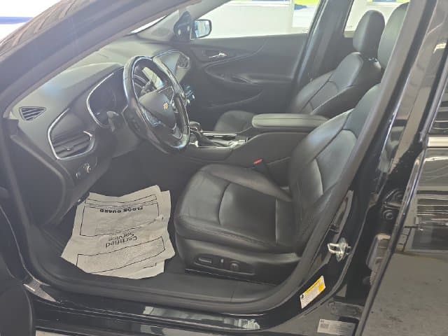 Pre-Owned 2021 Chevrolet Malibu LT - photo - 13