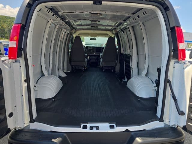 New 2026 Chevrolet Express 2500 Work Van - photo - 3