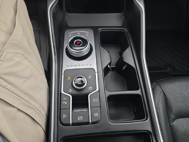 Pre-Owned 2023 Kia Sorento Hybrid EX - photo - 20