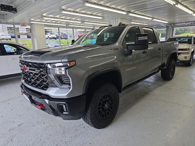 Pre-Owned 2025 Chevrolet Silverado 2500HD ZR2 - photo - 1