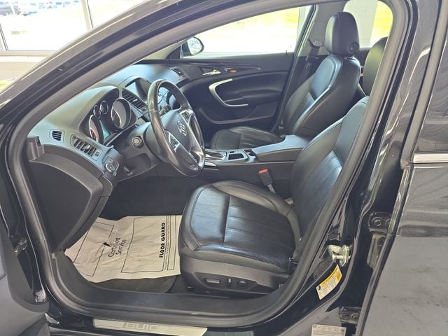 Pre-Owned 2013 Buick Regal Premium I - photo - 12