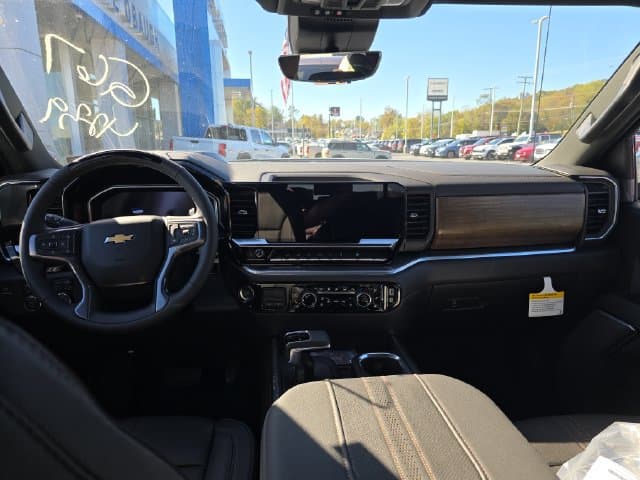 New 2026 Chevrolet Silverado 1500 High Country - photo - 11