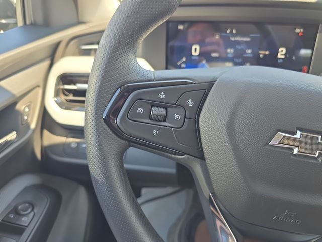 New 2027 Chevrolet Bolt EV LT - photo - 17