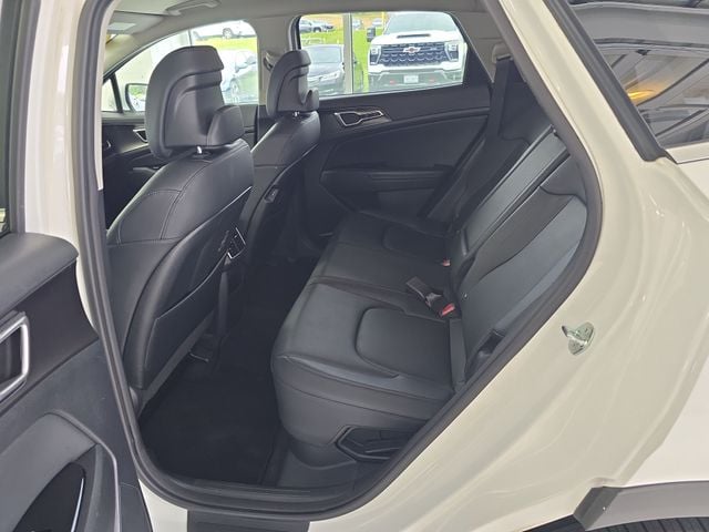 Pre-Owned 2023 Kia Sportage Hybrid EX - photo - 9