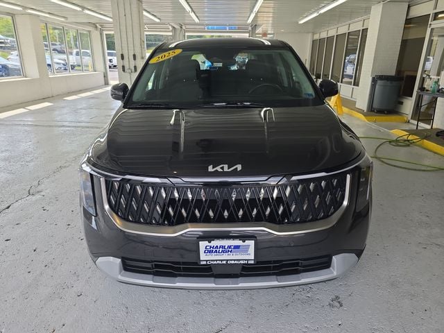 Pre-Owned 2025 Kia Carnival LXS - photo - 7