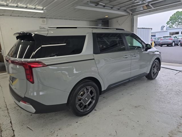 Pre-Owned 2025 Kia Carnival Hybrid EX - photo - 5