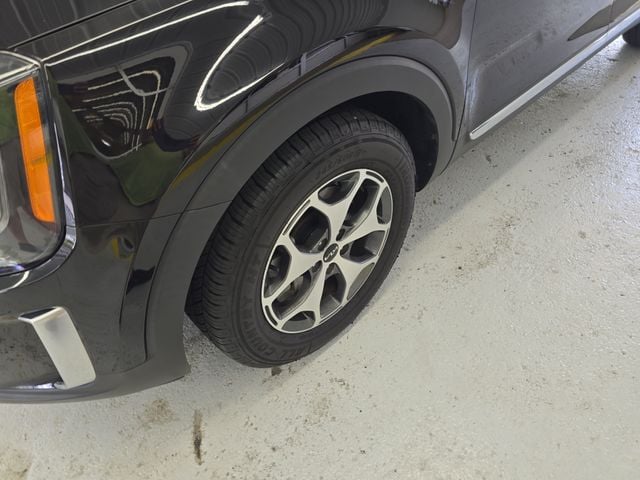 Pre-Owned 2022 Kia Telluride EX - photo - 8