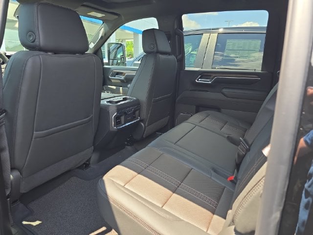 New 2026 Chevrolet Silverado 2500HD High Country - photo - 9