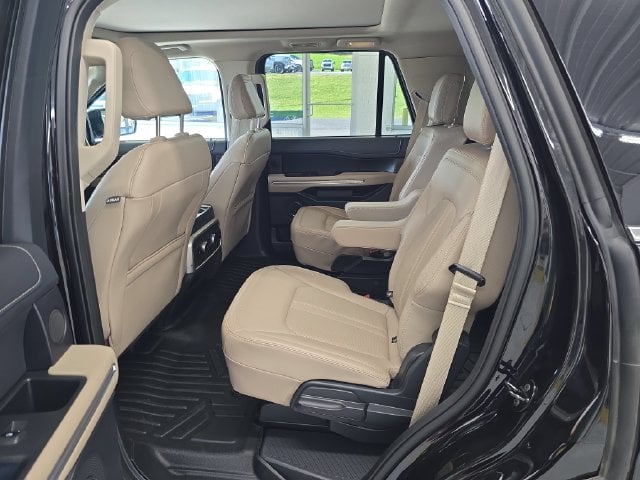 Pre-Owned 2024 Ford Expedition Limited - photo - 9