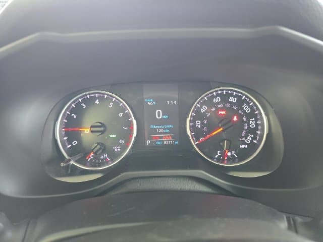 Pre-Owned 2021 Toyota RAV4 XLE - photo - 15