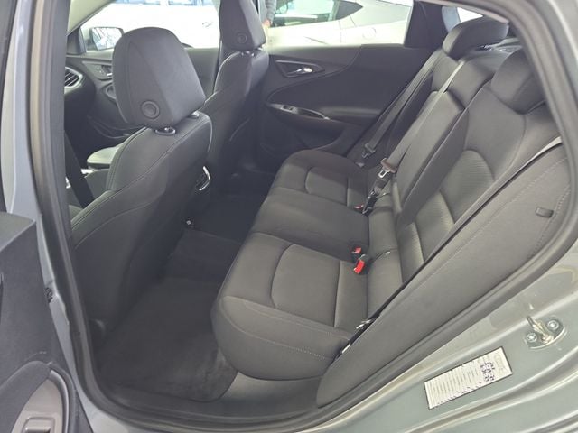 Pre-Owned 2024 Chevrolet Malibu LT - photo - 9