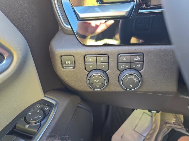 New 2026 Chevrolet Silverado 1500 LT - photo - 18