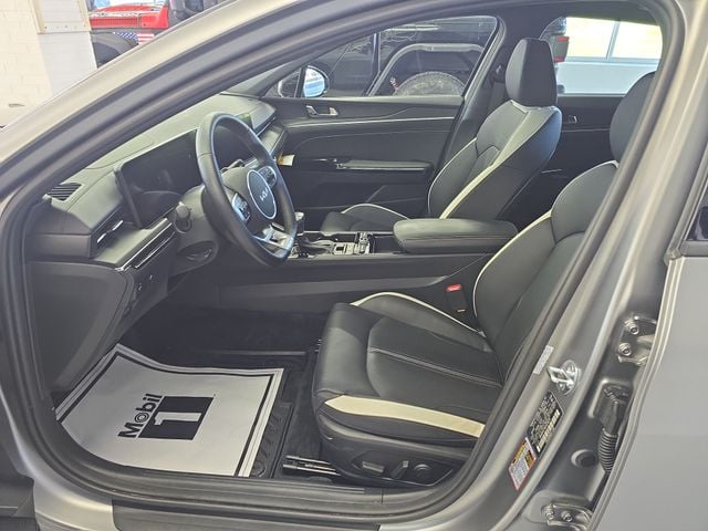 Pre-Owned 2025 Kia K5 GT-Line - photo - 12