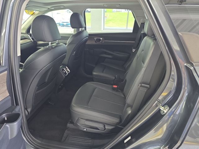 Pre-Owned 2023 Kia Sorento X-Line EX - photo - 9