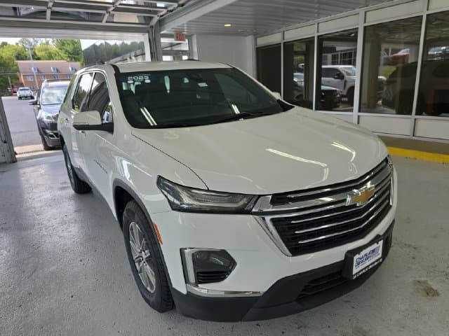 Pre-Owned 2023 Chevrolet Traverse LT - photo - 6