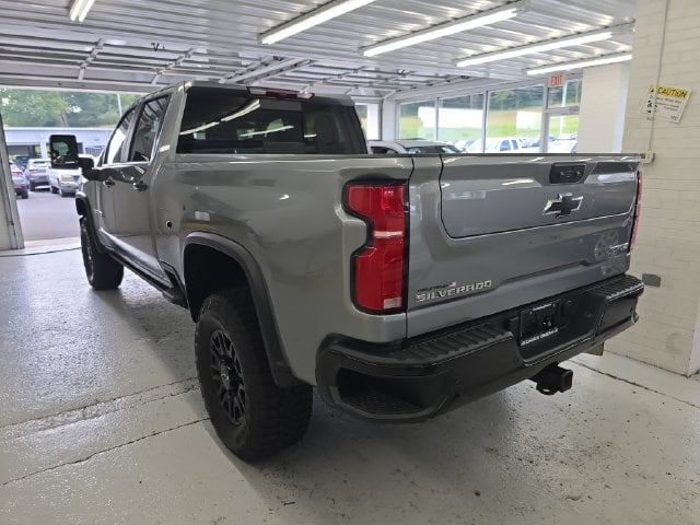Pre-Owned 2025 Chevrolet Silverado 2500HD ZR2 - photo - 2