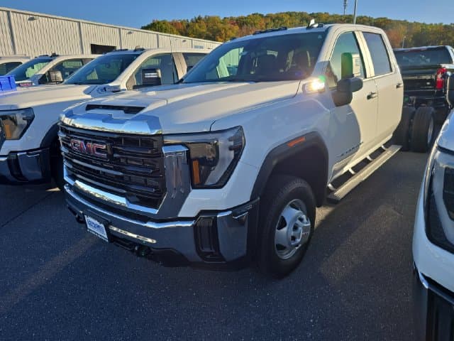 New 2026 GMC Sierra 3500HD Pro - photo - 1