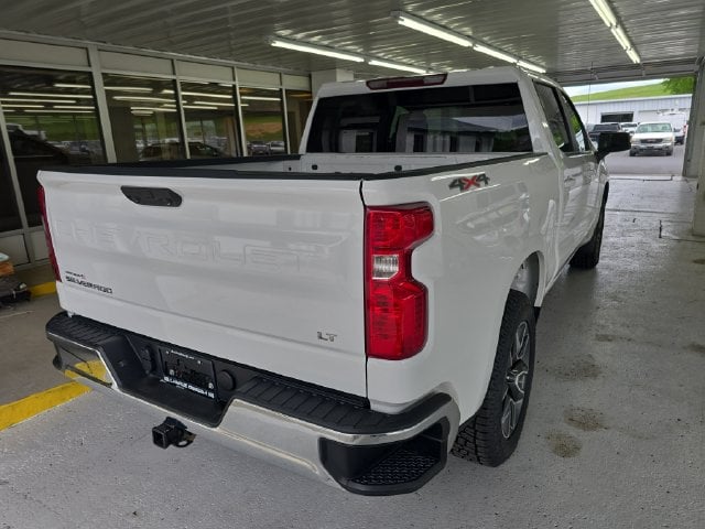 Pre-Owned 2024 Chevrolet Silverado 1500 LT - photo - 4