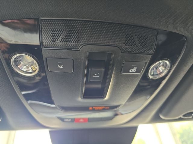Pre-Owned 2025 Kia Sportage X-Pro - photo - 22