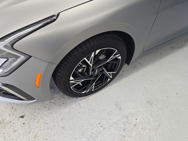 Pre-Owned 2025 Kia K5 GT-Line - photo - 8