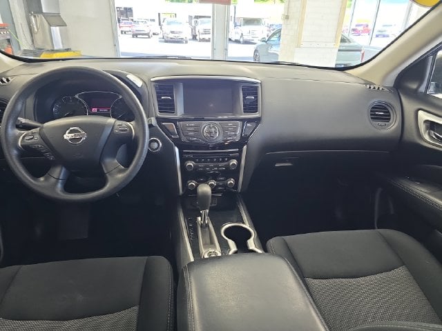Pre-Owned 2019 Nissan Pathfinder S - photo - 10