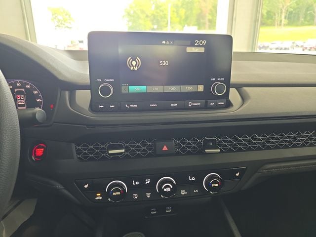 Pre-Owned 2023 Honda Accord EX - photo - 15