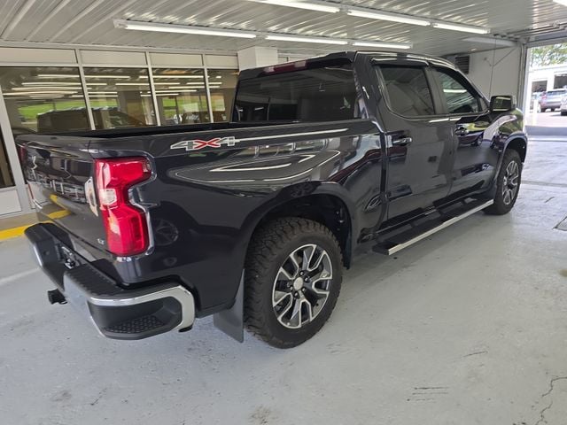 Pre-Owned 2022 Chevrolet Silverado 1500 LT - photo - 5