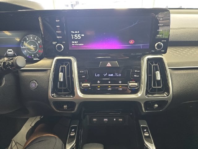 Pre-Owned 2023 Kia Sorento SX - photo - 14