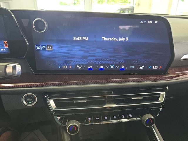 Pre-Owned 2025 Chevrolet Traverse Z71 - photo - 14