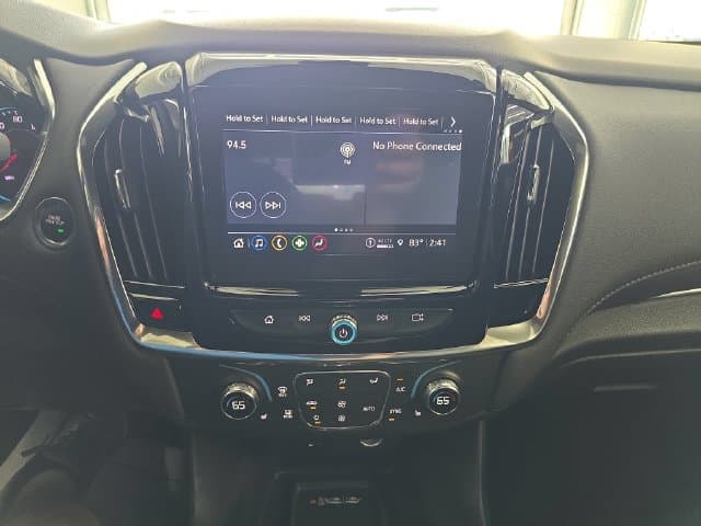 Pre-Owned 2023 Chevrolet Traverse LT - photo - 14