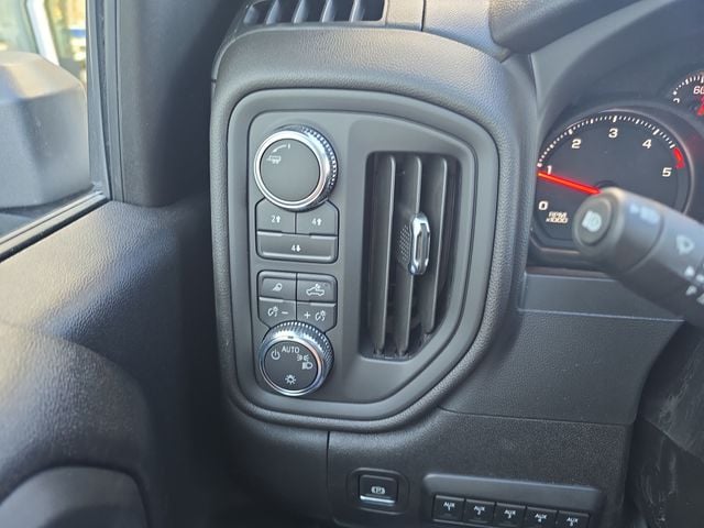 New 2026 GMC Sierra 3500HD Pro - photo - 17