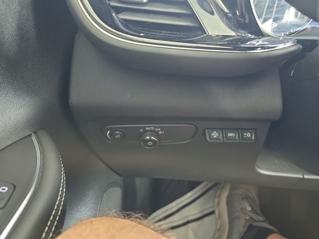 Pre-Owned 2023 Buick Envision Avenir - photo - 20