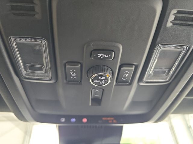 Pre-Owned 2025 GMC Yukon Denali - photo - 21