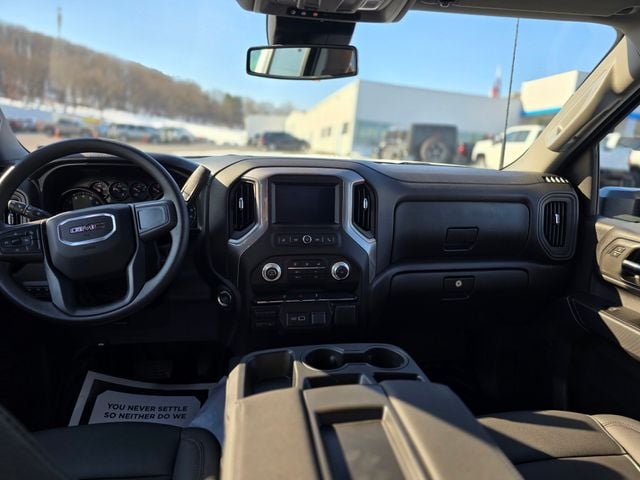 New 2026 GMC Sierra 3500HD Pro - photo - 10