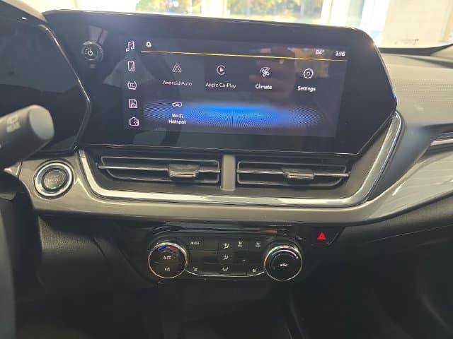 Pre-Owned 2024 Chevrolet Trax ACTIV - photo - 14